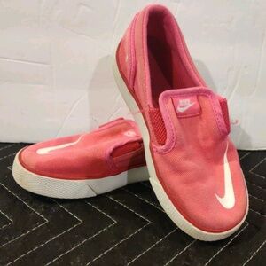 Girls Nike Shoes Size 9C Pink Slip On Sneaker Slip On Skater Toki